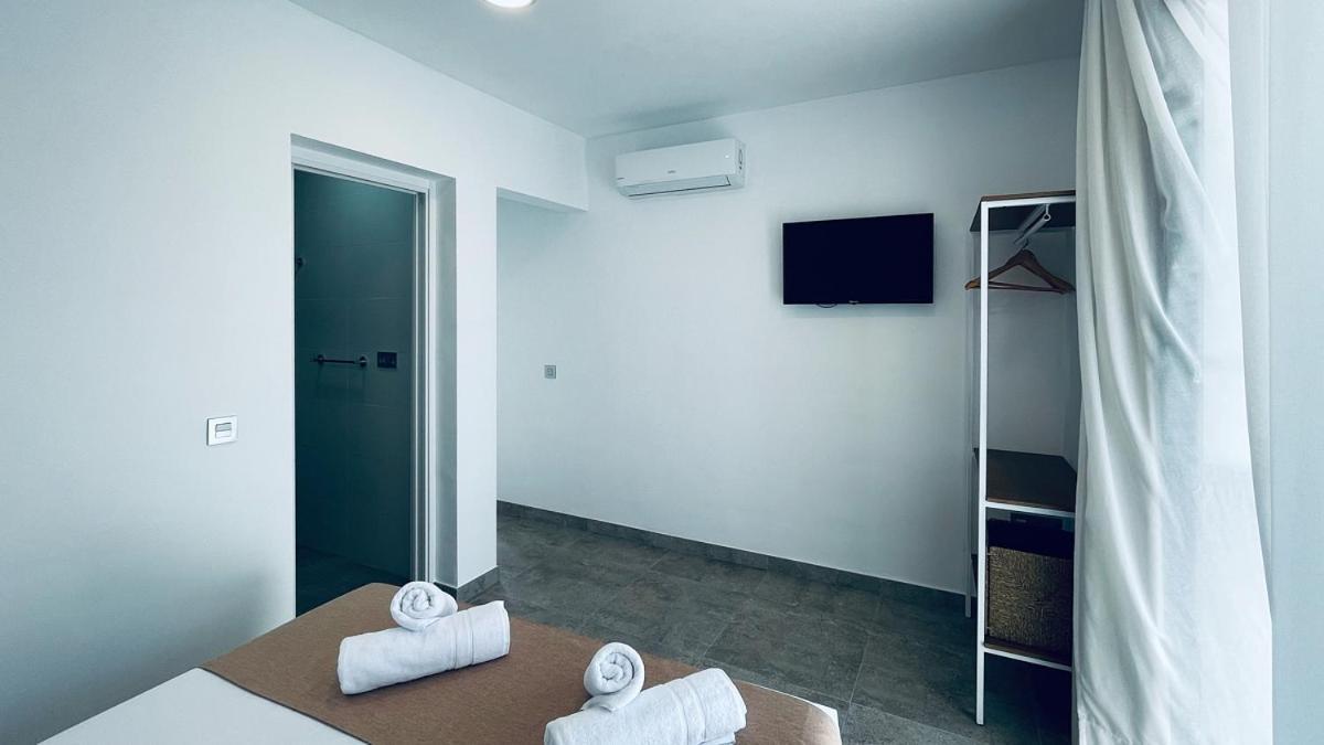 Hostal Aires Del Mar Carboneras Exterior foto
